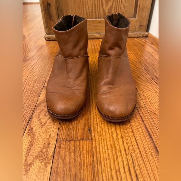 Toms Ankle Boots - Picture 1 of 3